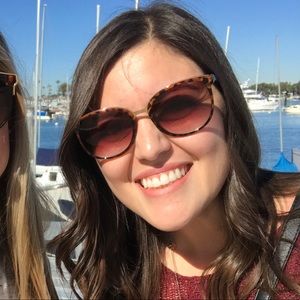 Meet your Posher, Alyssa